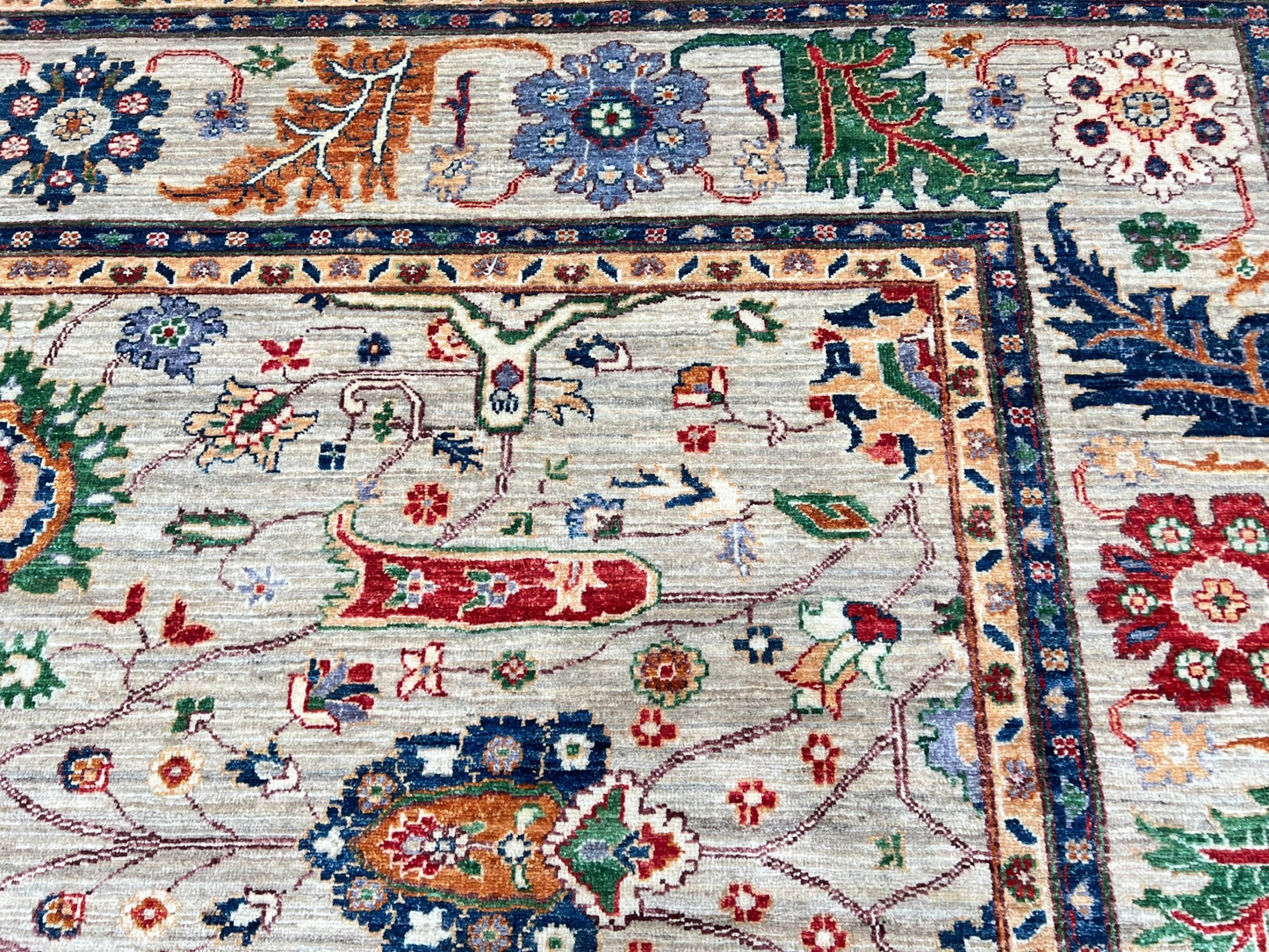 Transitional Bijar 8'11"x11'9" Area Rug