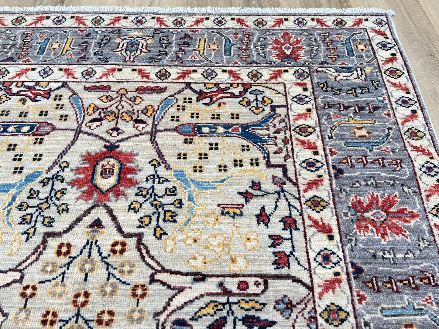 Transitional Bijar 4'0"x5'11" Area Rug