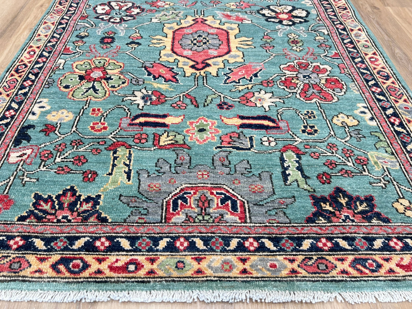 Transitional Heriz 3'2"x5'2" Area Rug