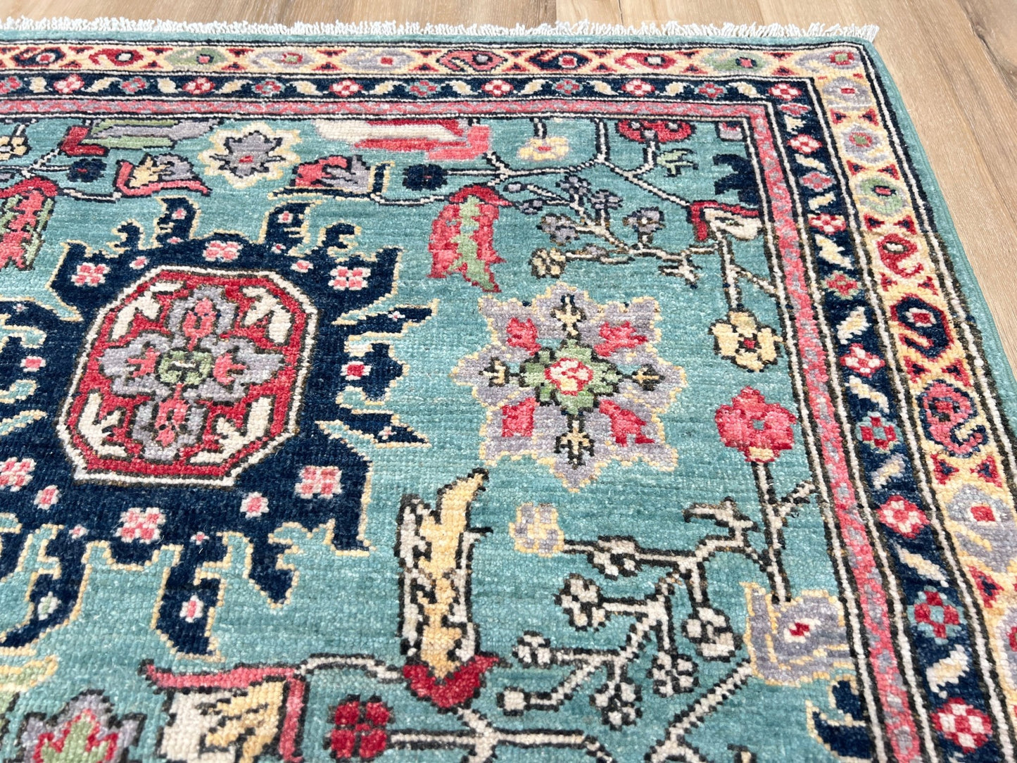 Transitional Heriz 3'2"x5'2" Area Rug