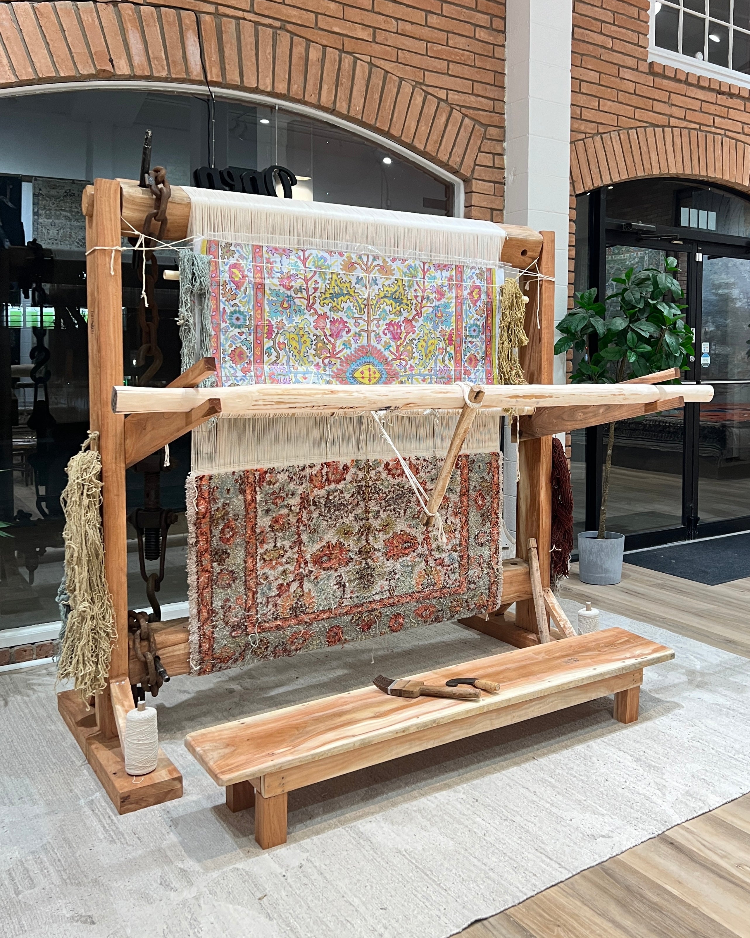 🎶 "Wooden Looms Theme" 🎶