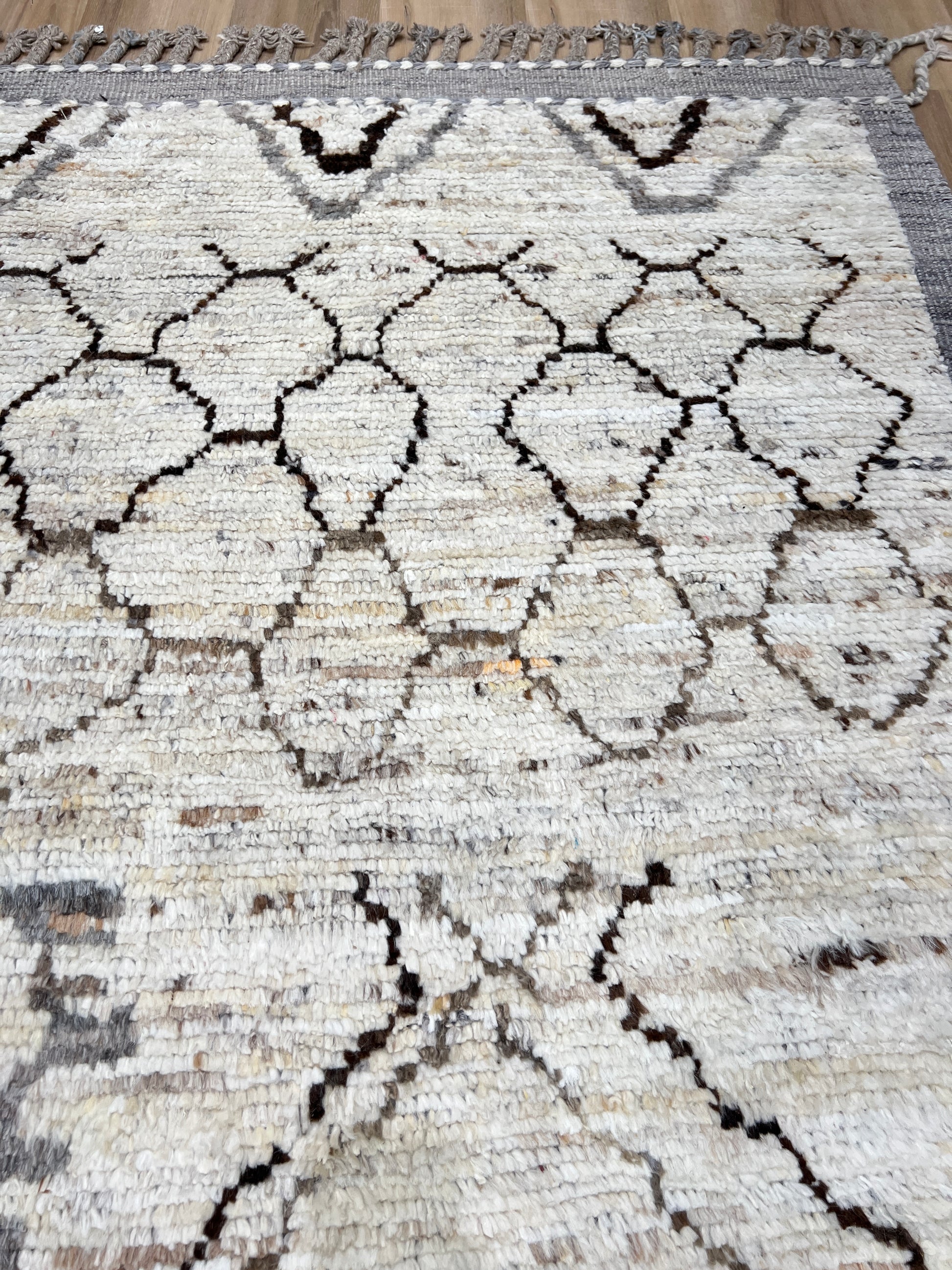 Moroccan Style 8'6"x9'11" Area Rug