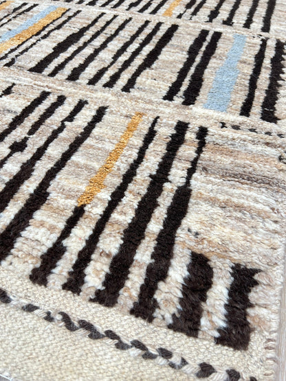 Moroccan Style 4'4"x6'2" Area Rug
