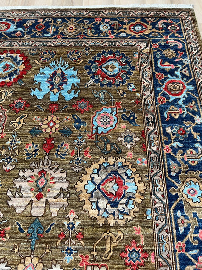 Transitional Heriz 8'0"x10'5" Area Rug