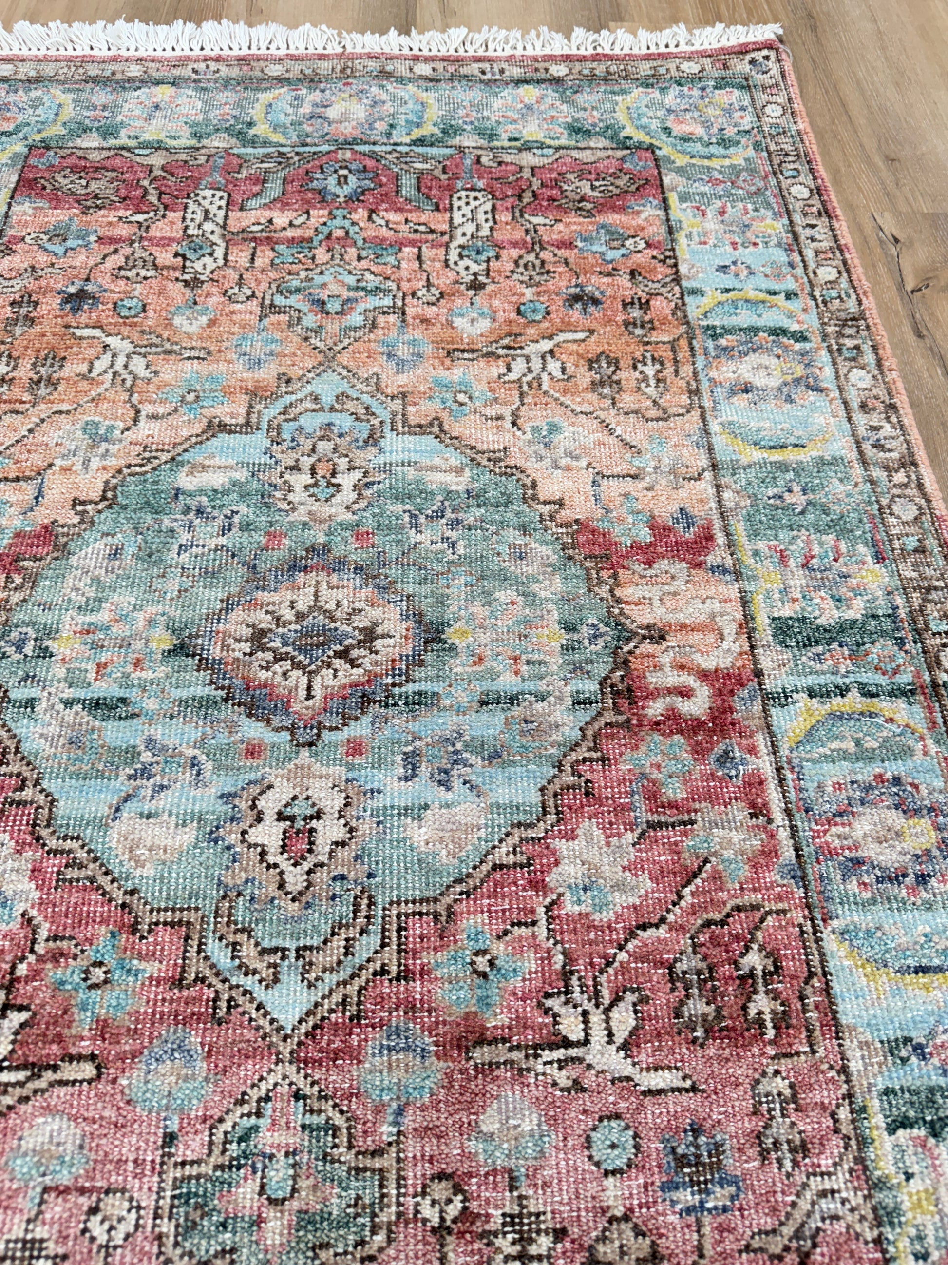 Vintage Look Tabriz 2'8"x10'0" Area Rug