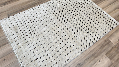 Moroccan Style 4'6"x6'8" Area Rug