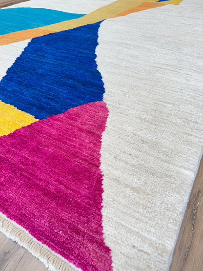 Moroccan Modern 6'6"x9'11" Area Rug