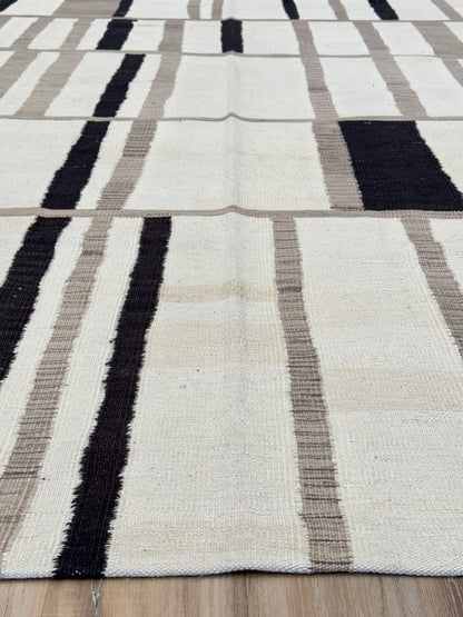 Modern Kilim 8'0"x10'10" Area Rug