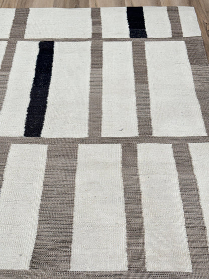 Modern Kilim 8'0"x10'10" Area Rug