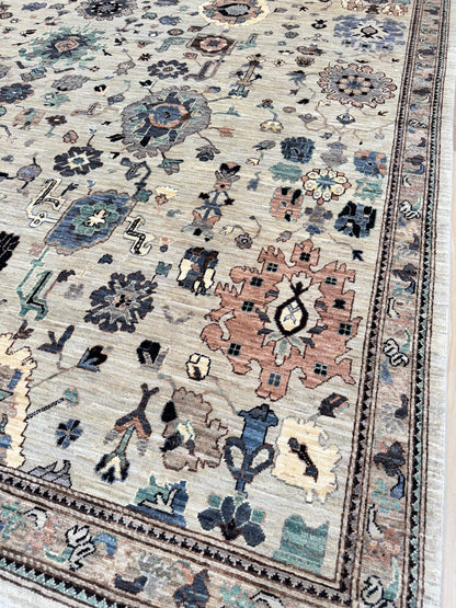 Transitional Heriz 8'11"x11'9" Area Rug