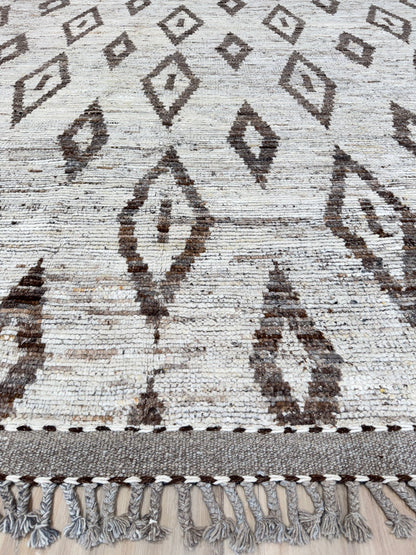 Moroccan Style 10'6"x13'0" Area Rug