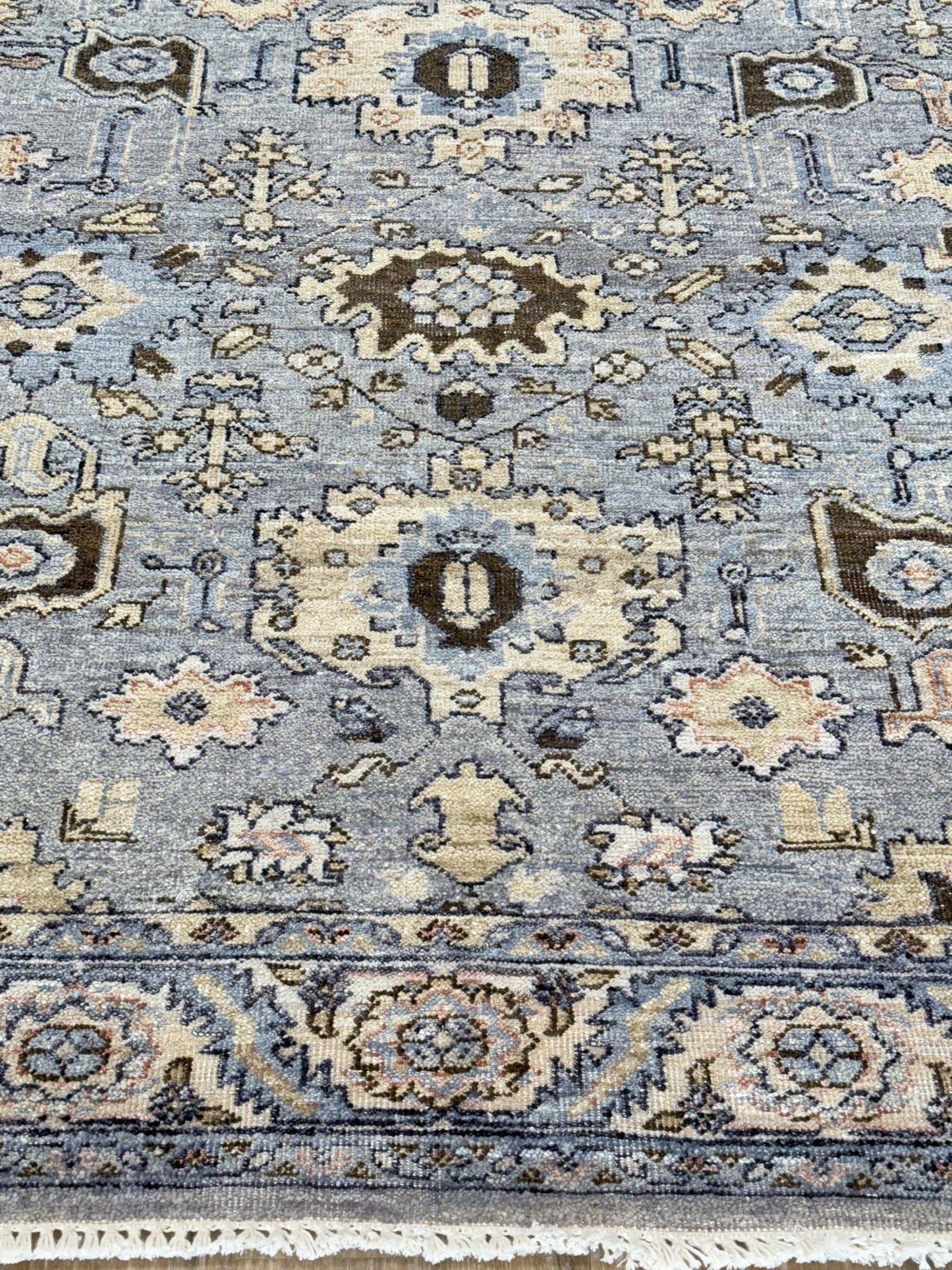 Vintage Look Karajeh 5'1"x7'0" Area Rug