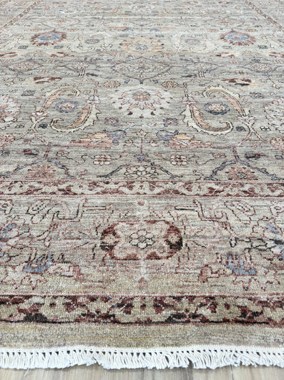 Vintage Look Agra 8'0"x10'2" Area Rug