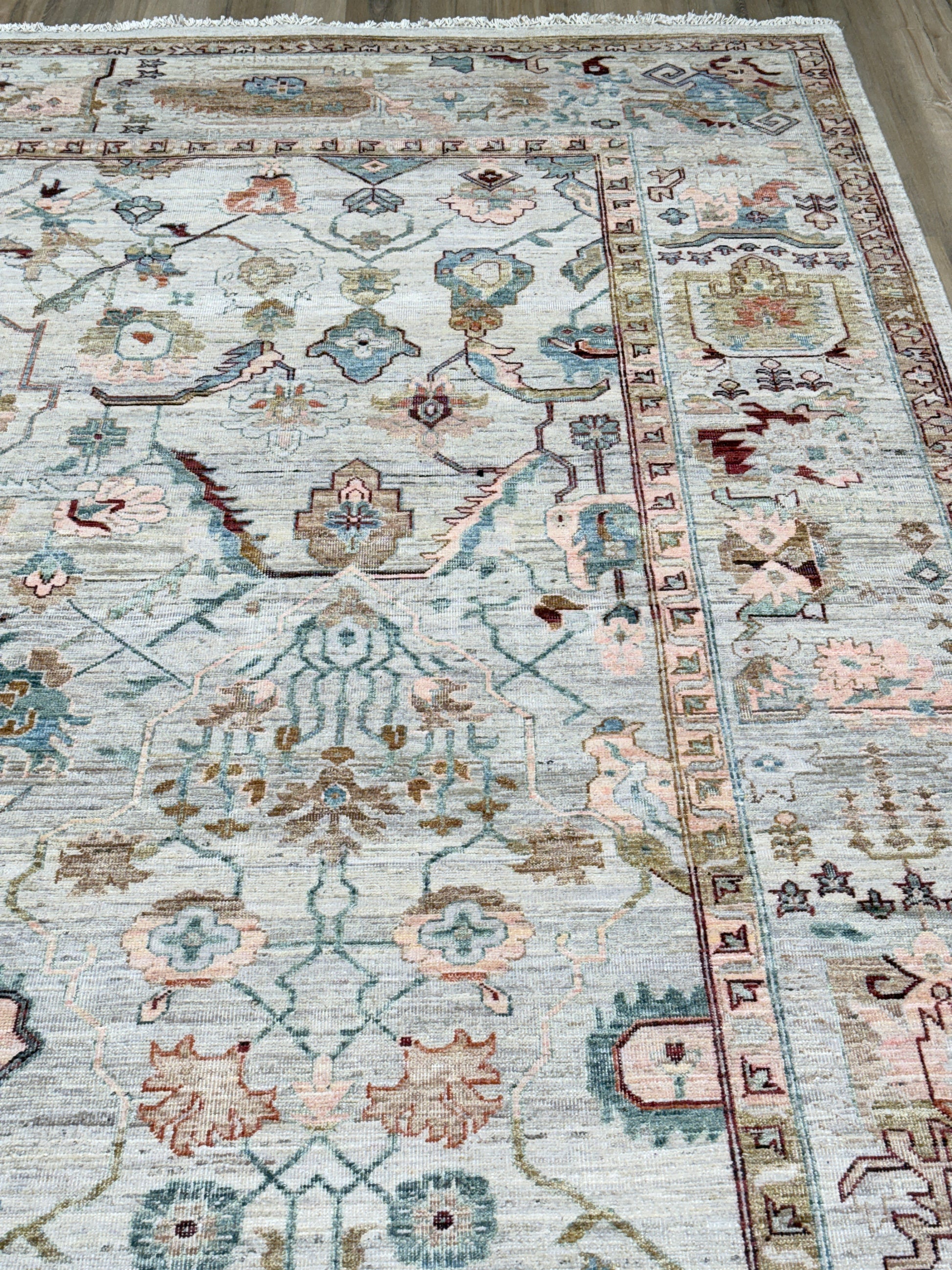 Vintage Look Agra 10'1"x14'2" Area Rug