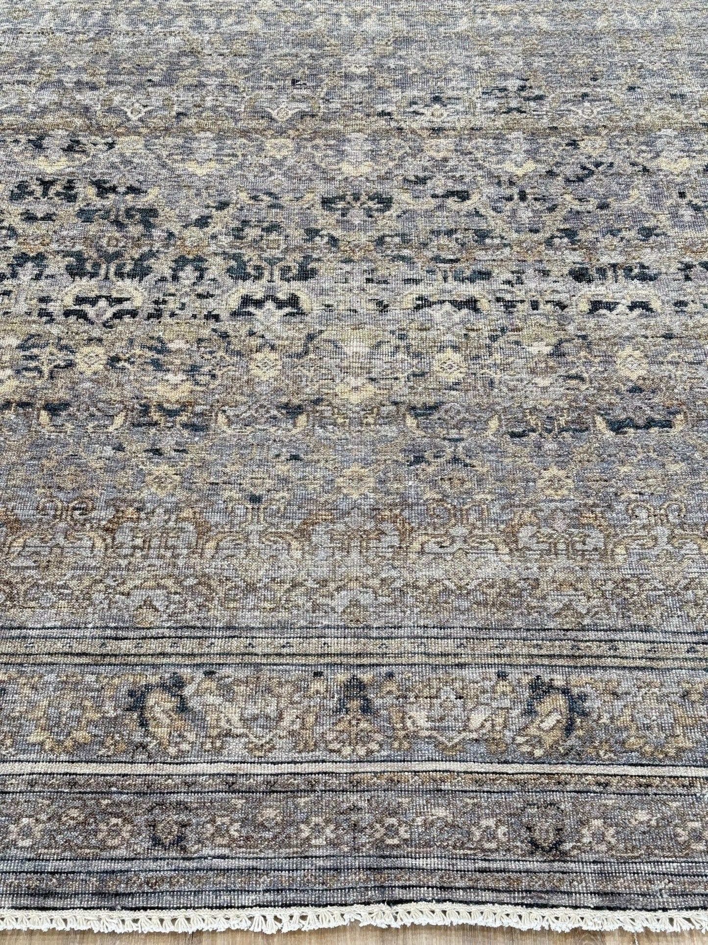 Vintage Look Khotan 6'0"x9'1" Area Rug