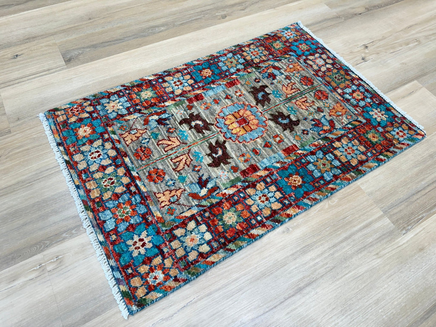 Transitional Serapi 2'0"x3'1" Area Rug