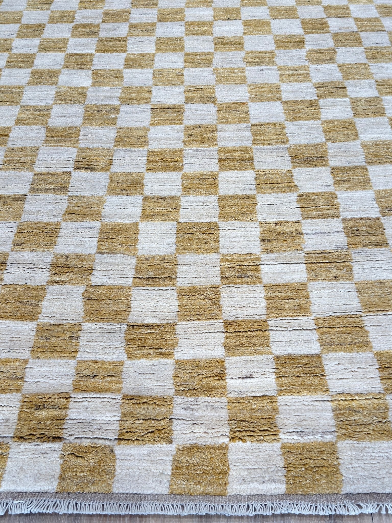 Moroccan Style 4'7"x6'8" Area Rug
