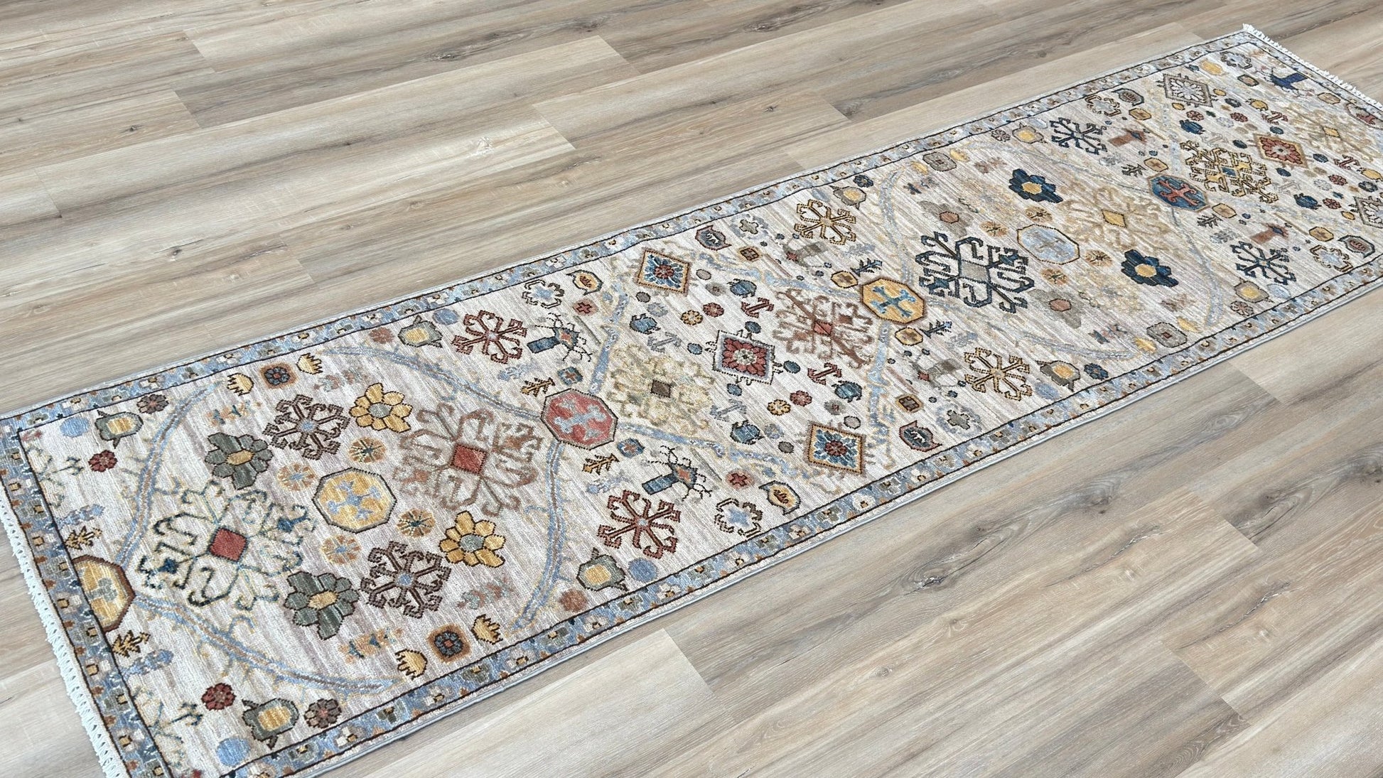 Transitional Mahal 2'8"x9'8" Area Rug