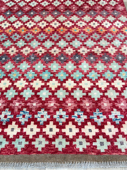 Tribal Style 3'4"x4'10" Area Rug