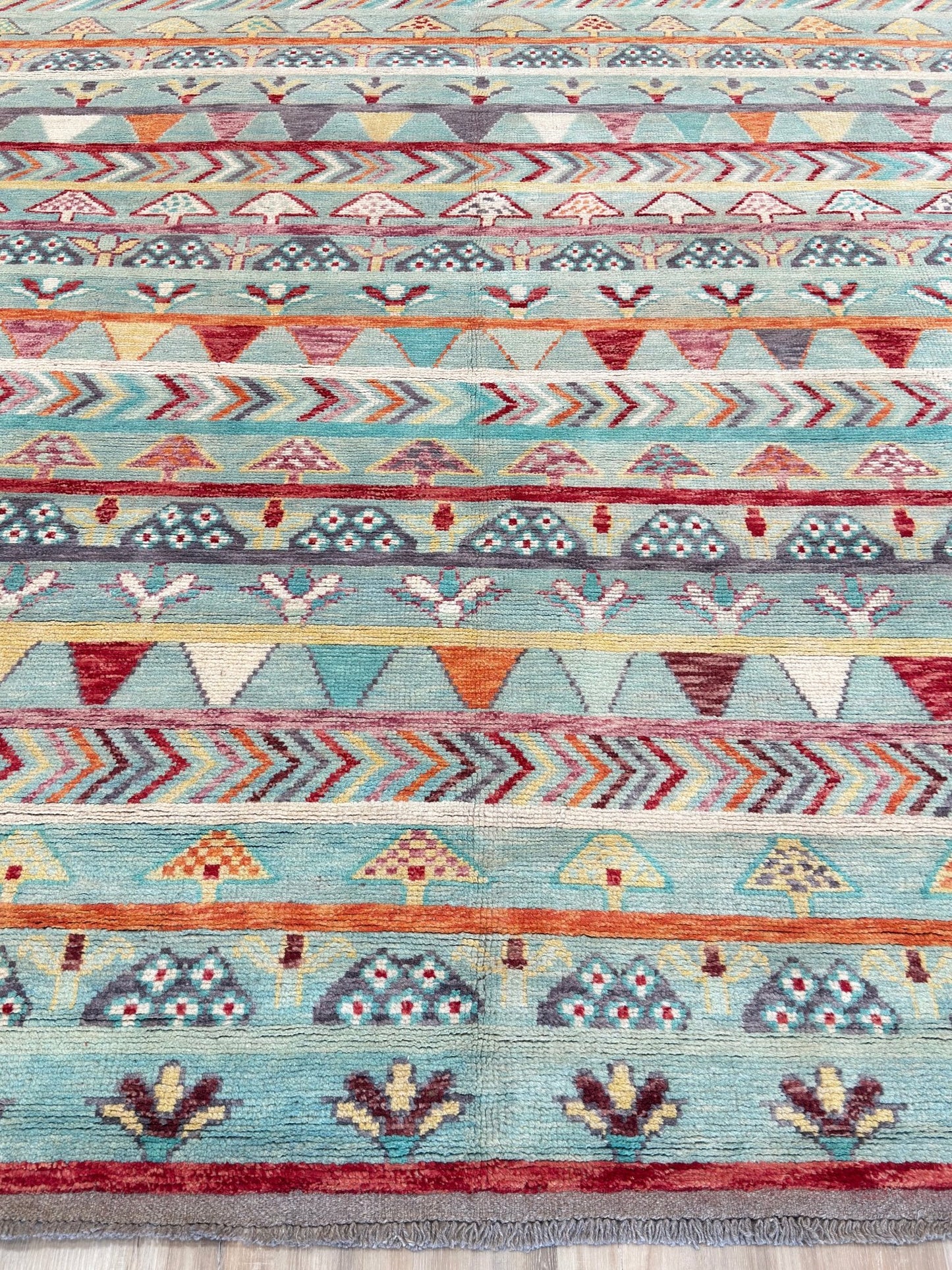 Tribal Style 9'0"x12'0" Area Rug