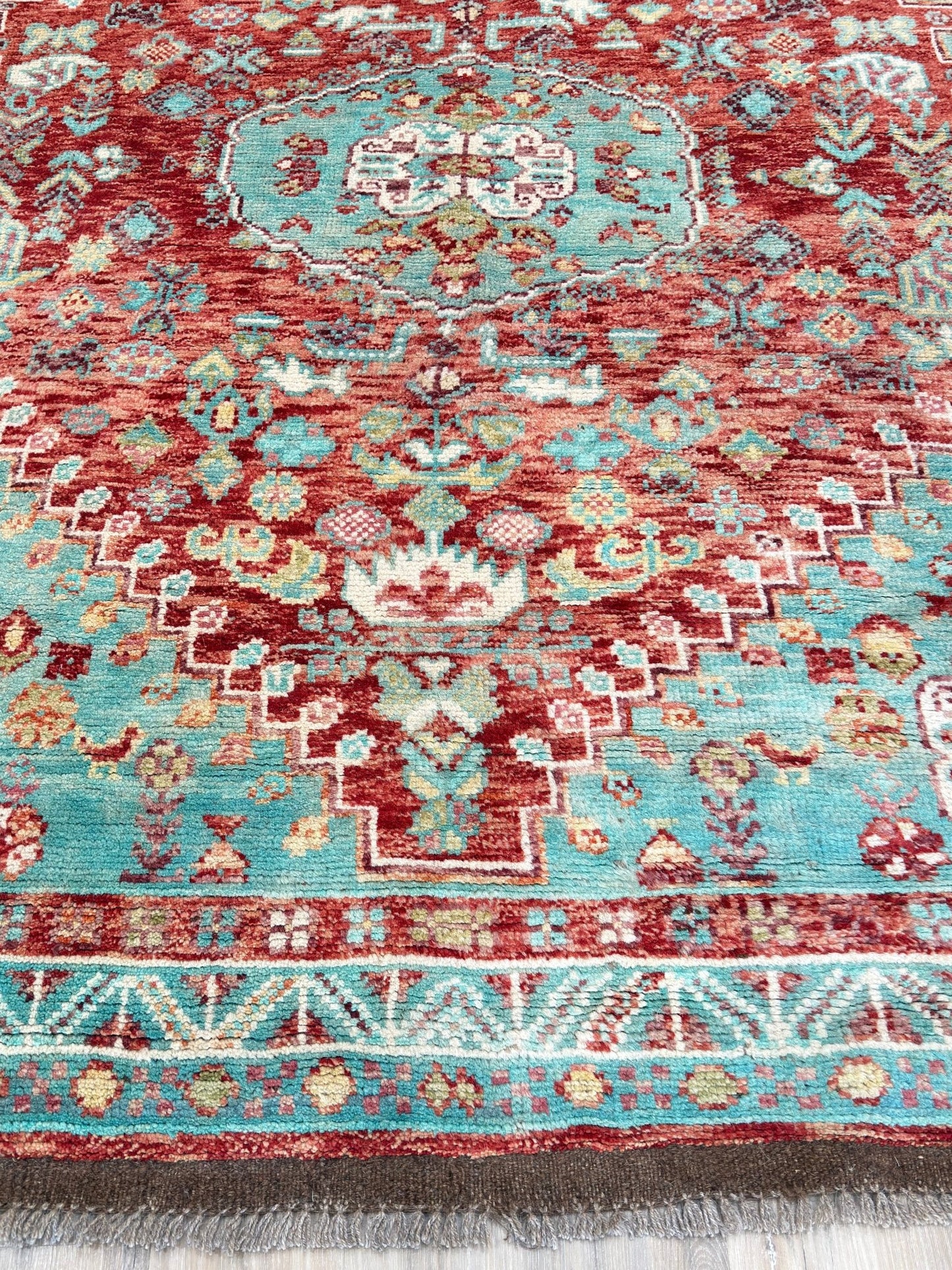 Transitional Shiraz 5'7"x8'1" Area Rug