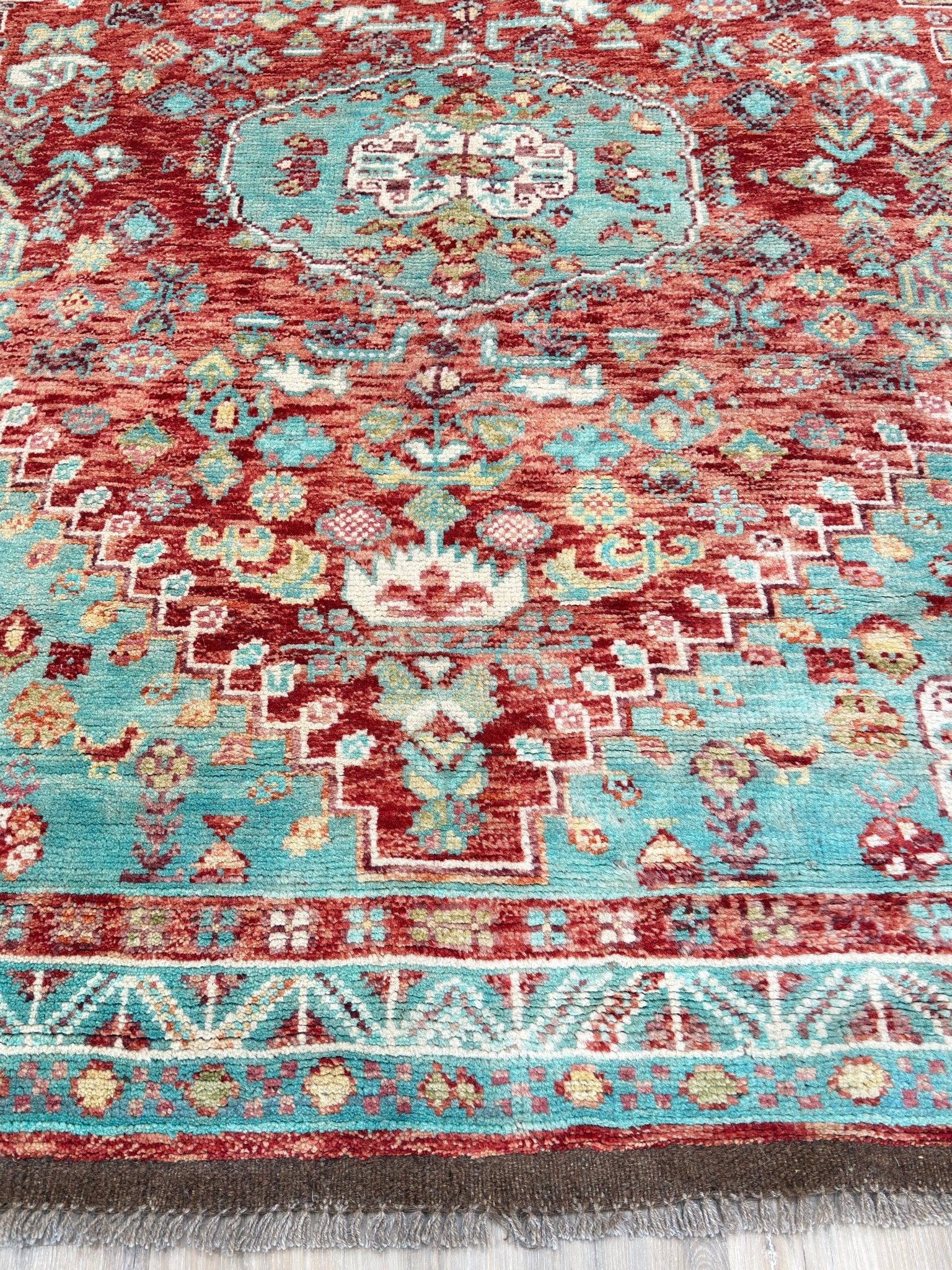 Transitional Shiraz 5'7"x8'1" Area Rug