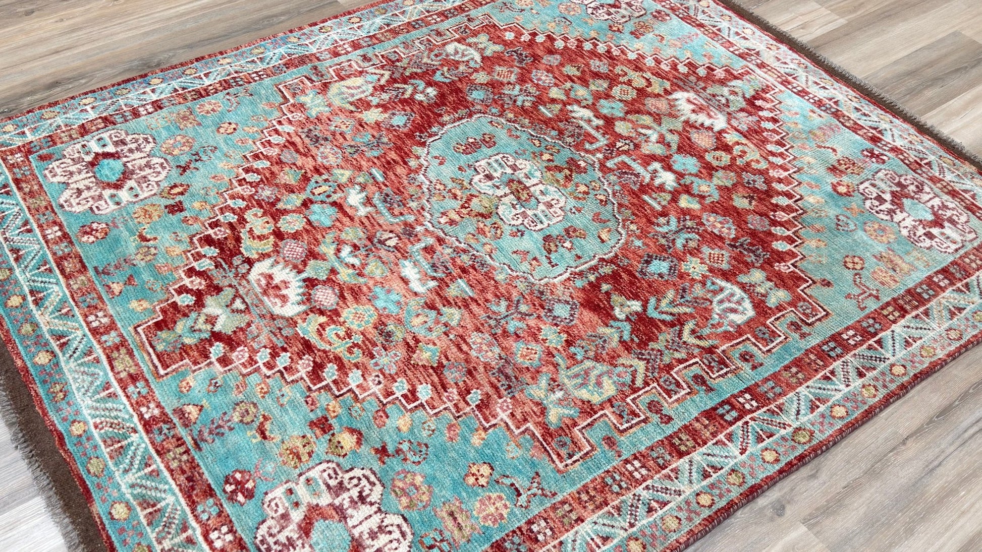 Transitional Shiraz 5'7"x8'1" Area Rug