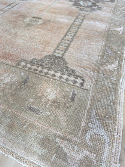 Turkish Vintage 3'10"x5'4"