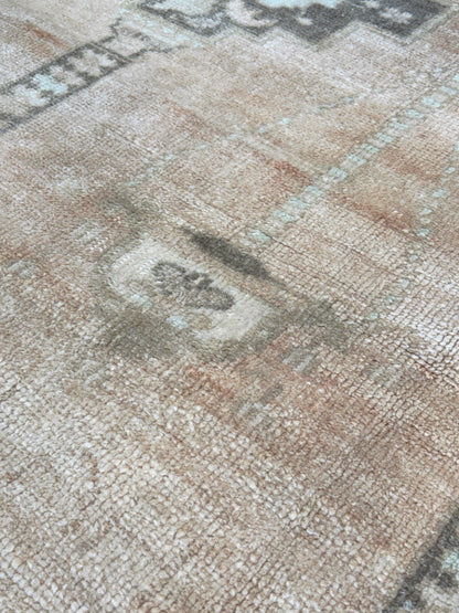 Turkish Vintage 3'10"x5'4"