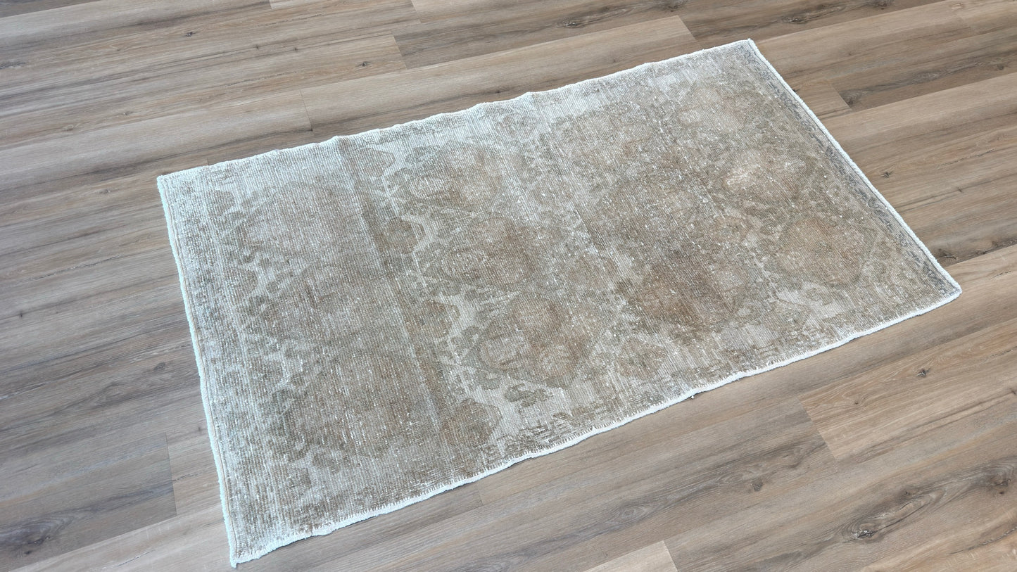Turkish Vintage 3'4"x5'10"