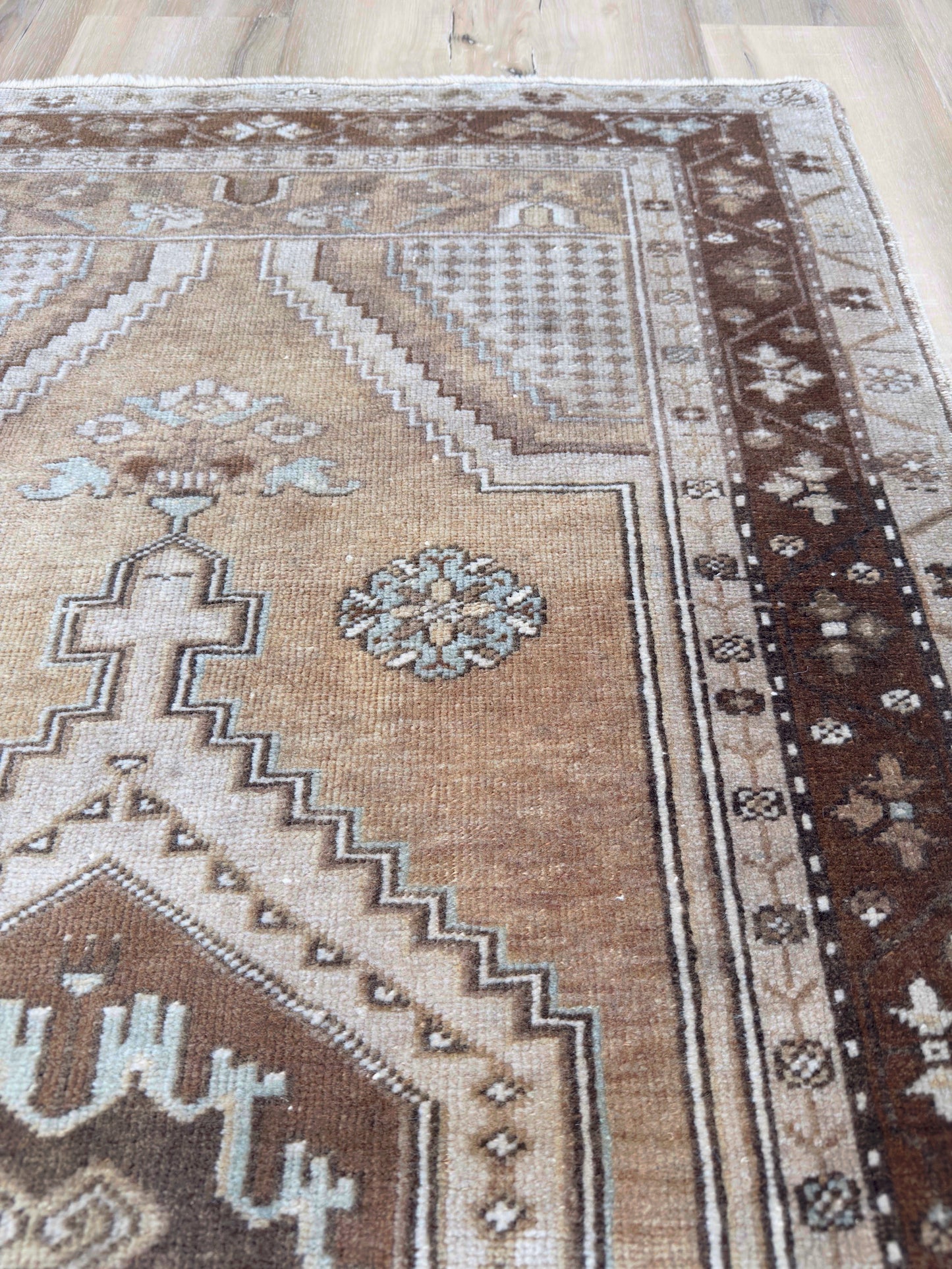 Turkish Vintage 3'0"x5'6"