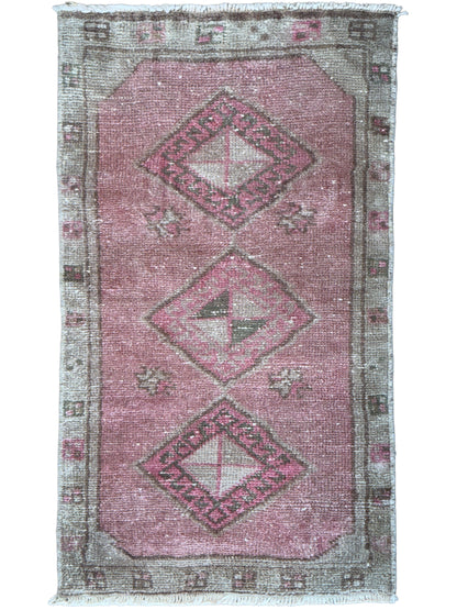 Turkish Vintage 1'8"x2'10"