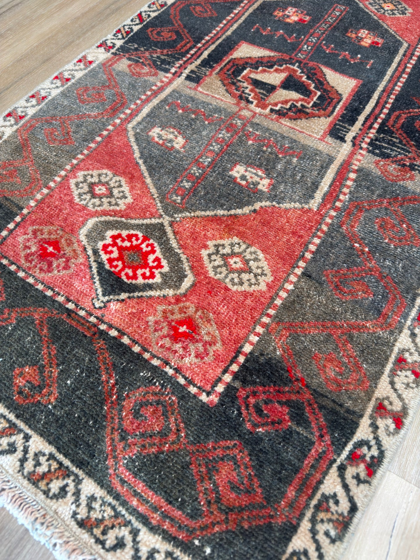 Turkish Vintage 1'10"x3'7"