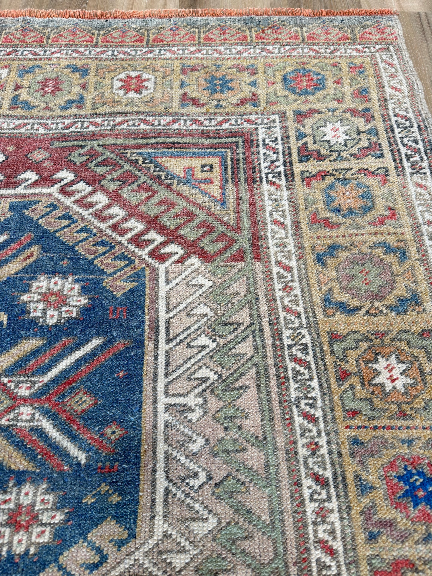 Turkish Vintage 4'10"x6'10"