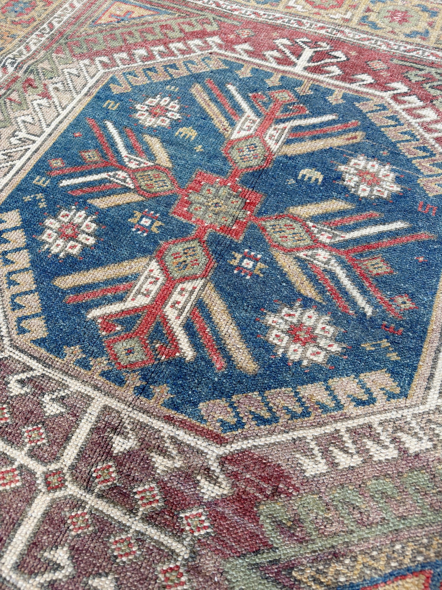 Turkish Vintage 4'10"x6'10"