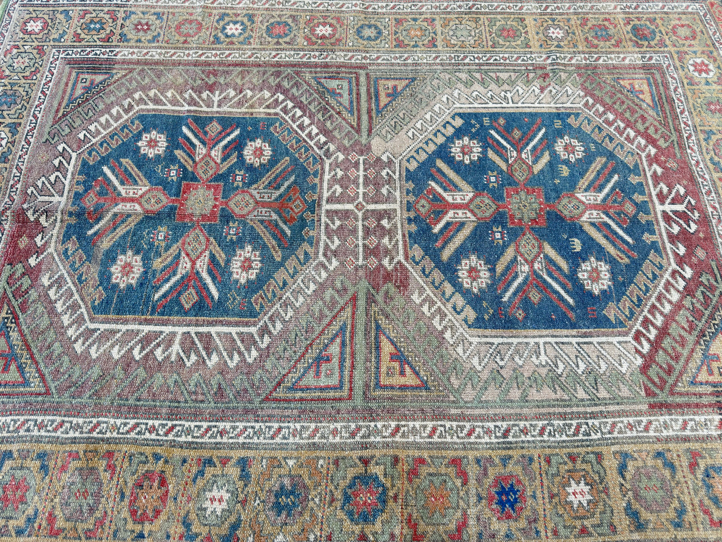 Turkish Vintage 4'10"x6'10"