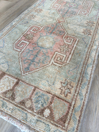 Turkish Vintage 1'9"x3'10"