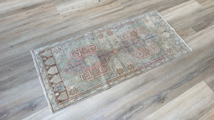 Turkish Vintage 1'9"x3'10"