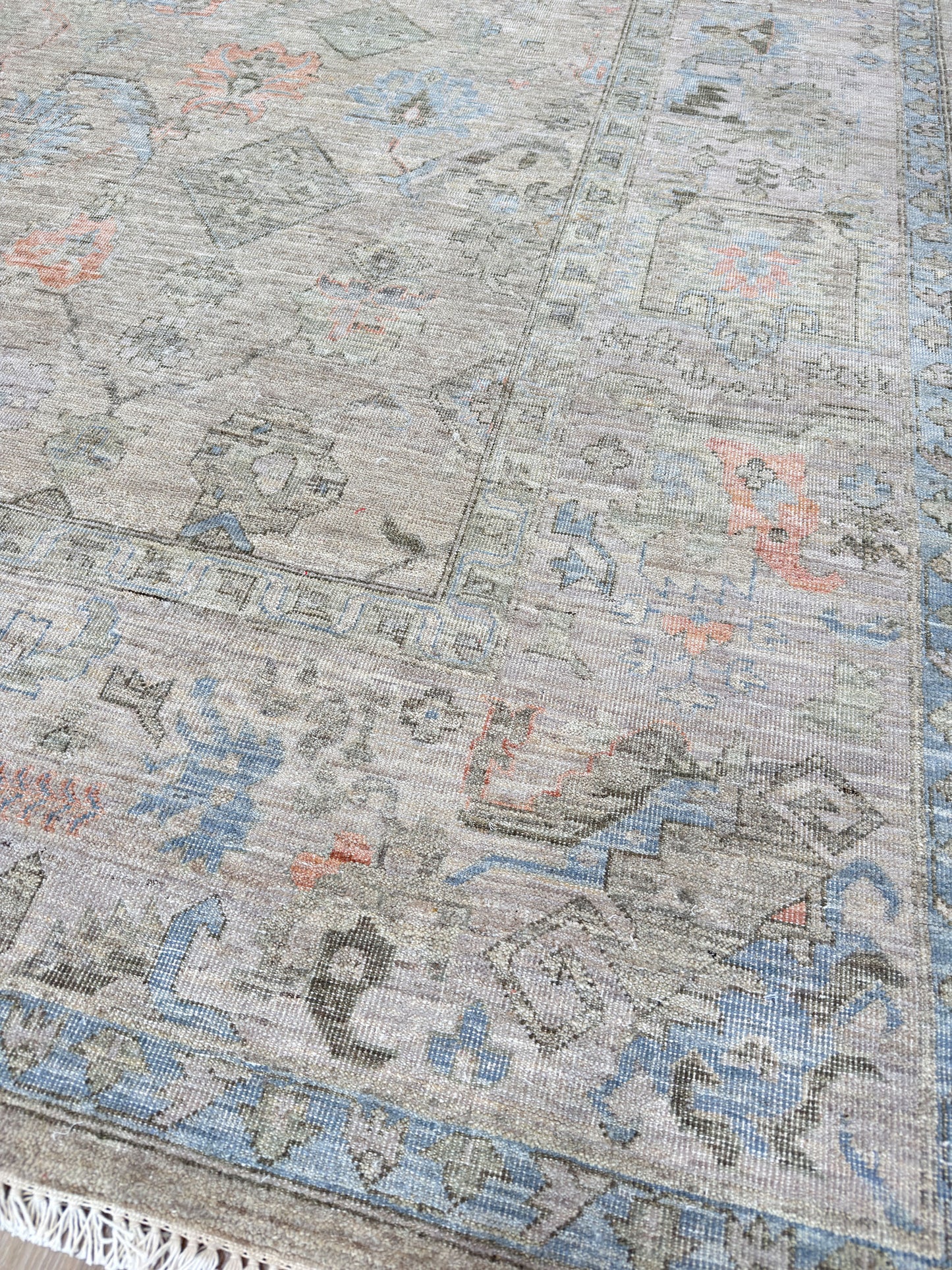 Vintage Look Agra 9'11"x14'0"