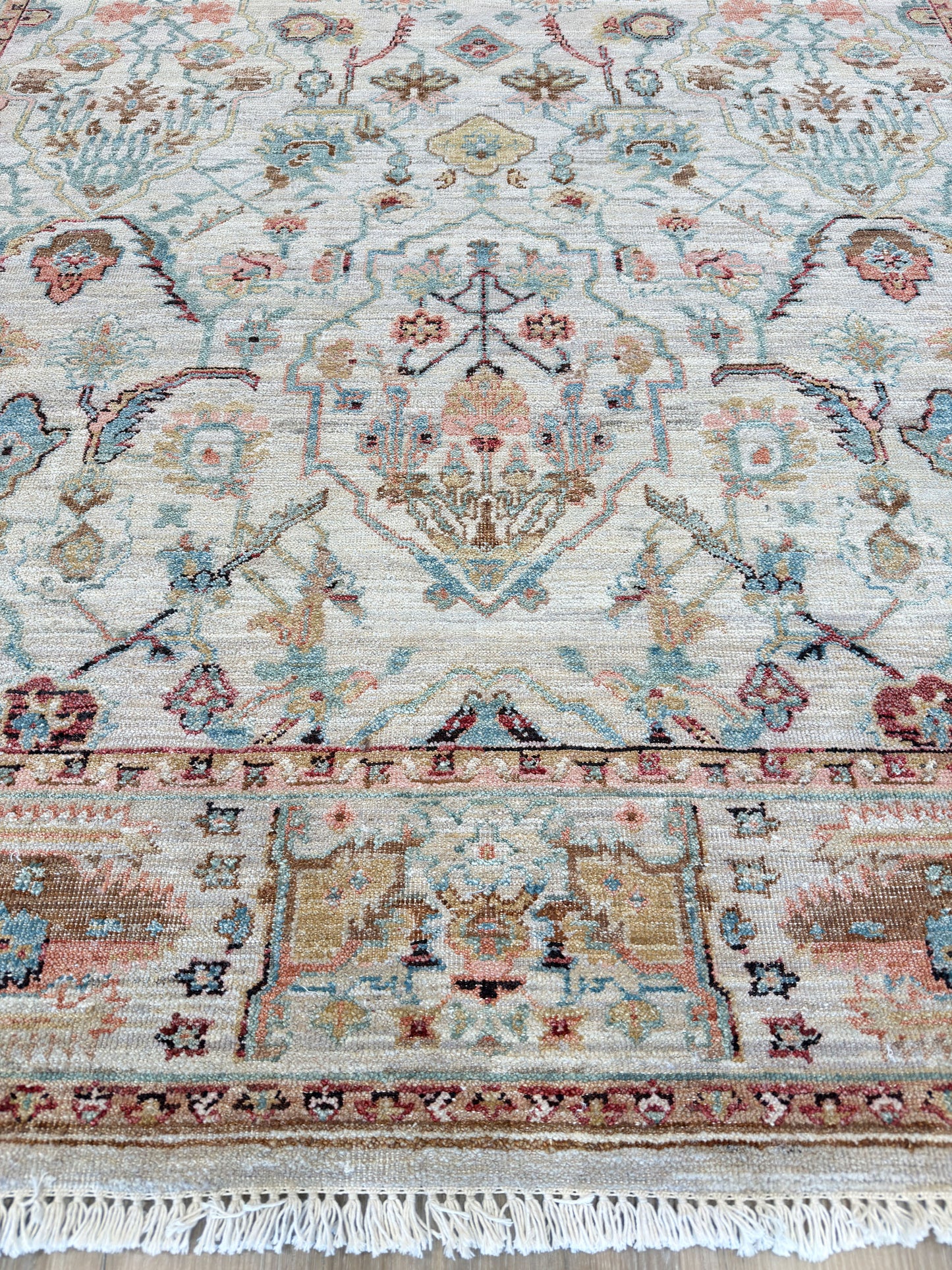 Vintage Look Agra 6'1"x9'1"