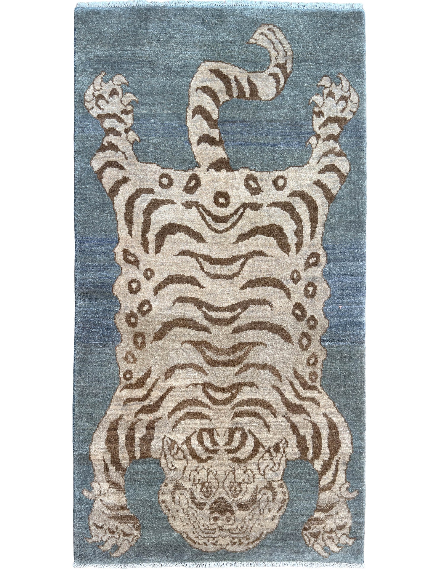 Modern Animal Hide 2'9"x4'11"