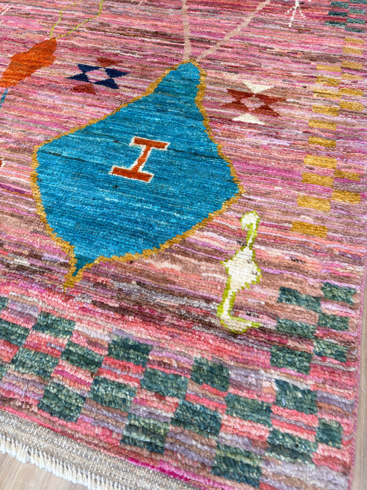 Moroccan Style 5'7"x8'2"