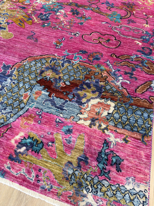 Modern Dragon 6'10"x9'5"