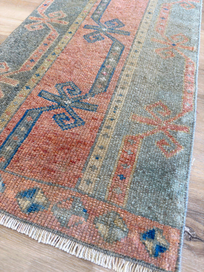 Turkish Vintage 1'6"x3'8"