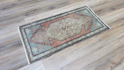 Turkish Vintage 1'6"x3'0"