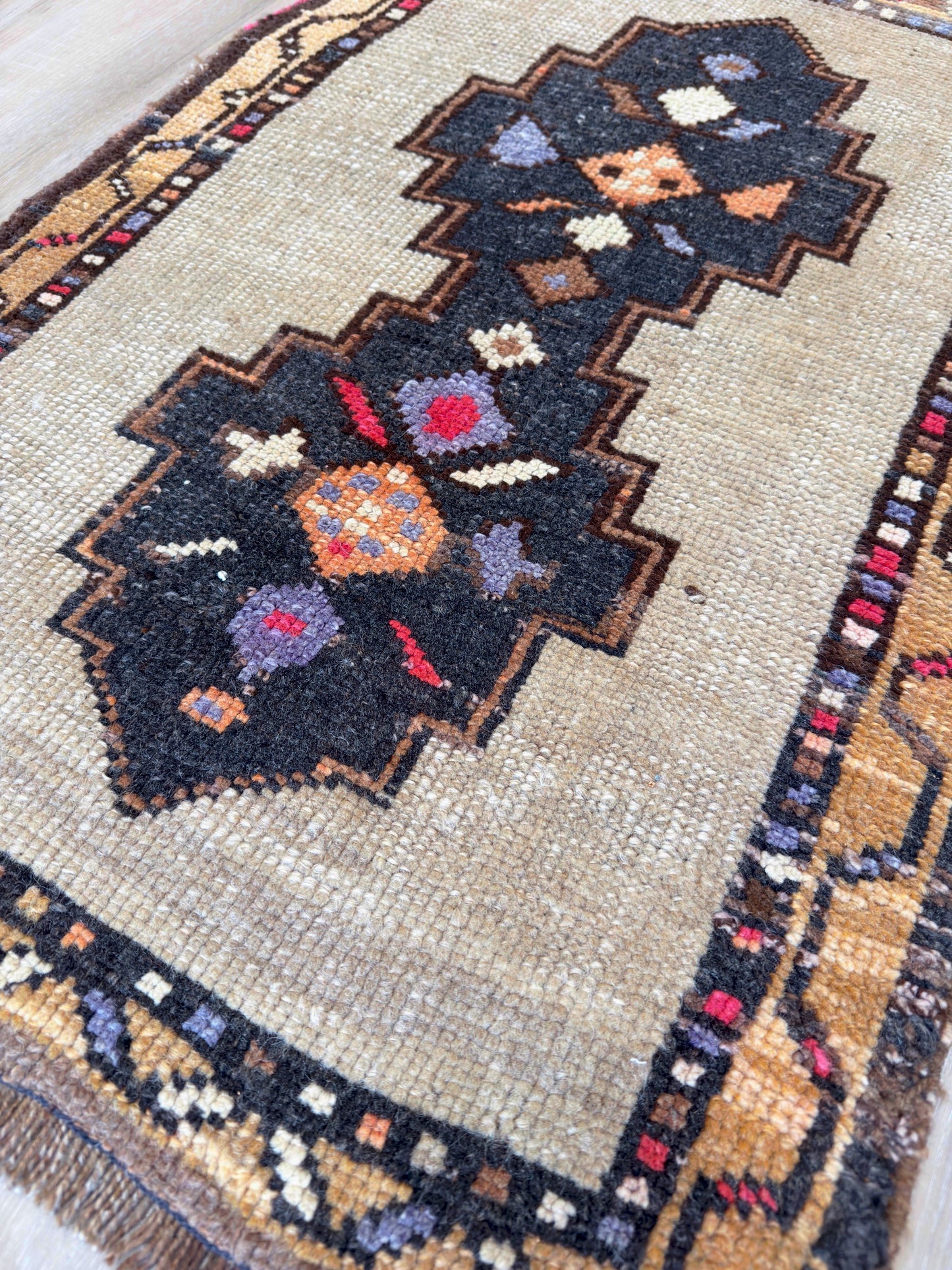 Turkish Vintage 2'0"x2'10"