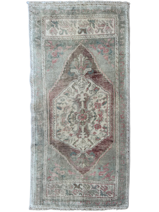 Turkish Vintage 1'9"x3'1"