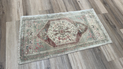 Turkish Vintage 1'9"x3'1"