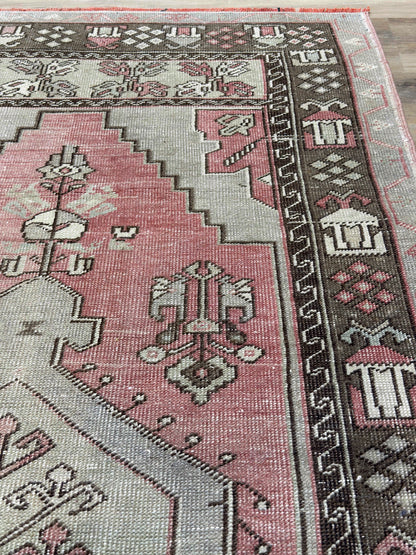 Turkish Vintage 3'6"x6'8"