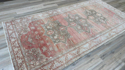 Turkish Vintage 5'4"x10'9"